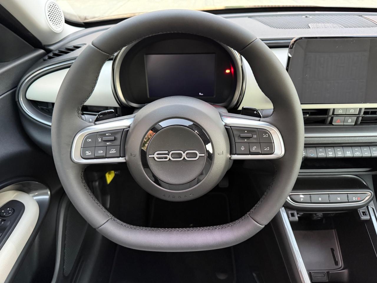 Fiat 600 Hybrid 145 CV DCT MHEV La Prima