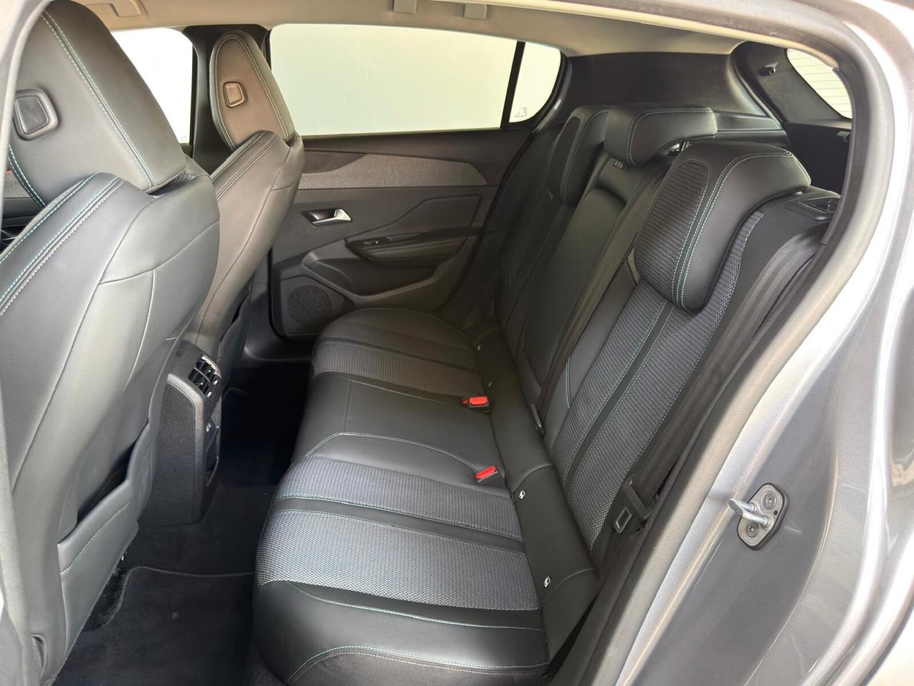 Peugeot 308 BlueHDi 130 S&S EAT8 Allure Pack