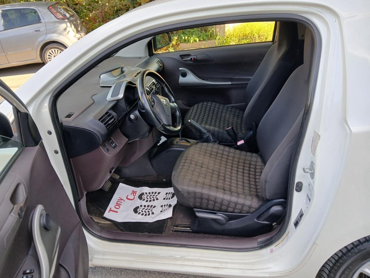 Toyota iQ anno 2009 GPL revisionato fino al 2032