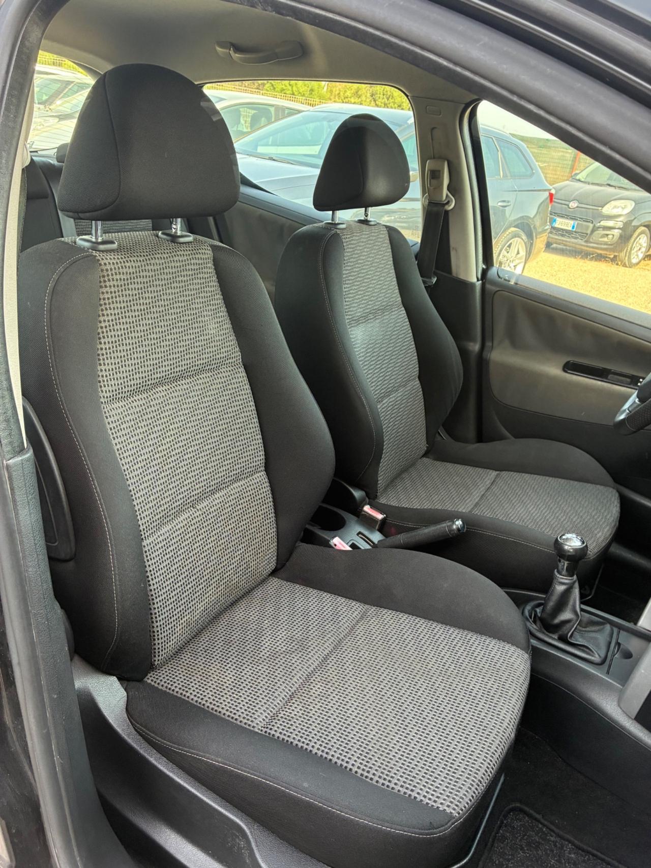 Peugeot 207 1.6 8V HDi 93CV 3p. XS