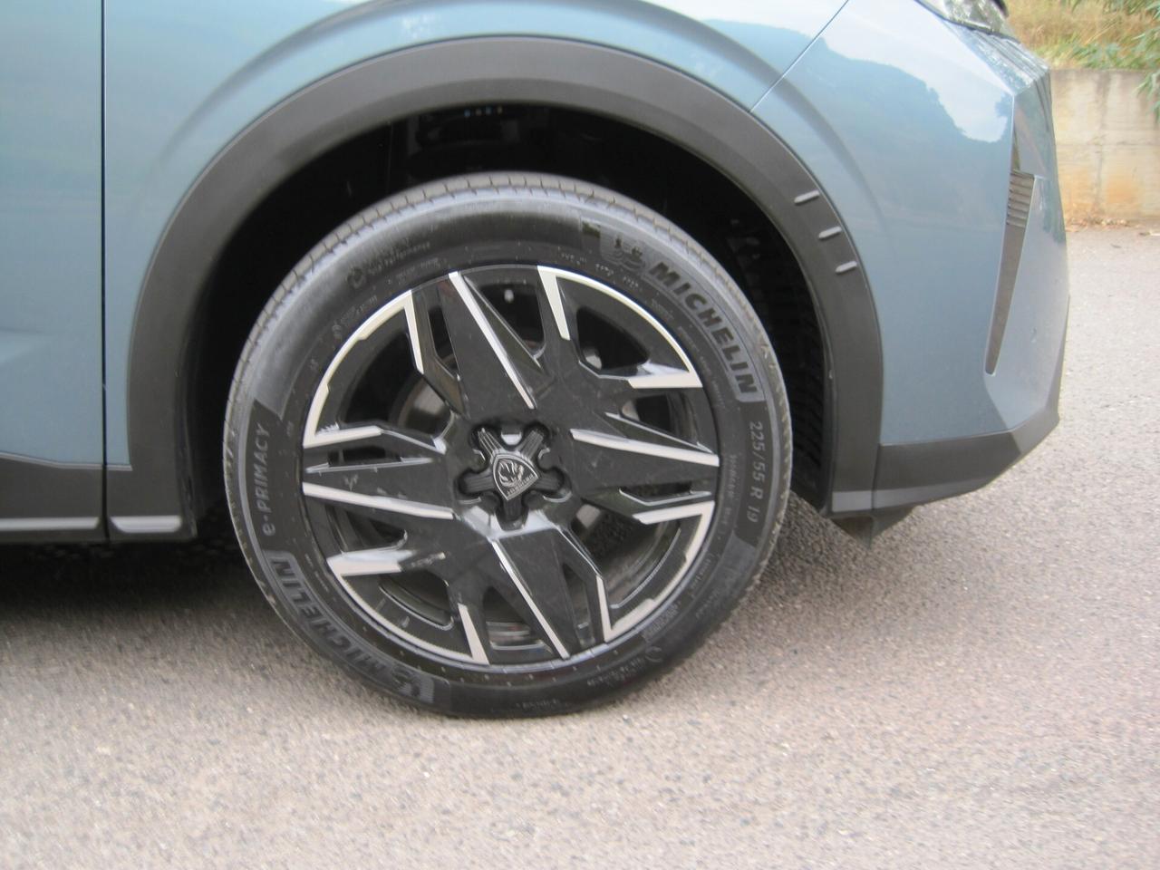 Peugeot 3008 Hybrid 145 e-DCS6 GT