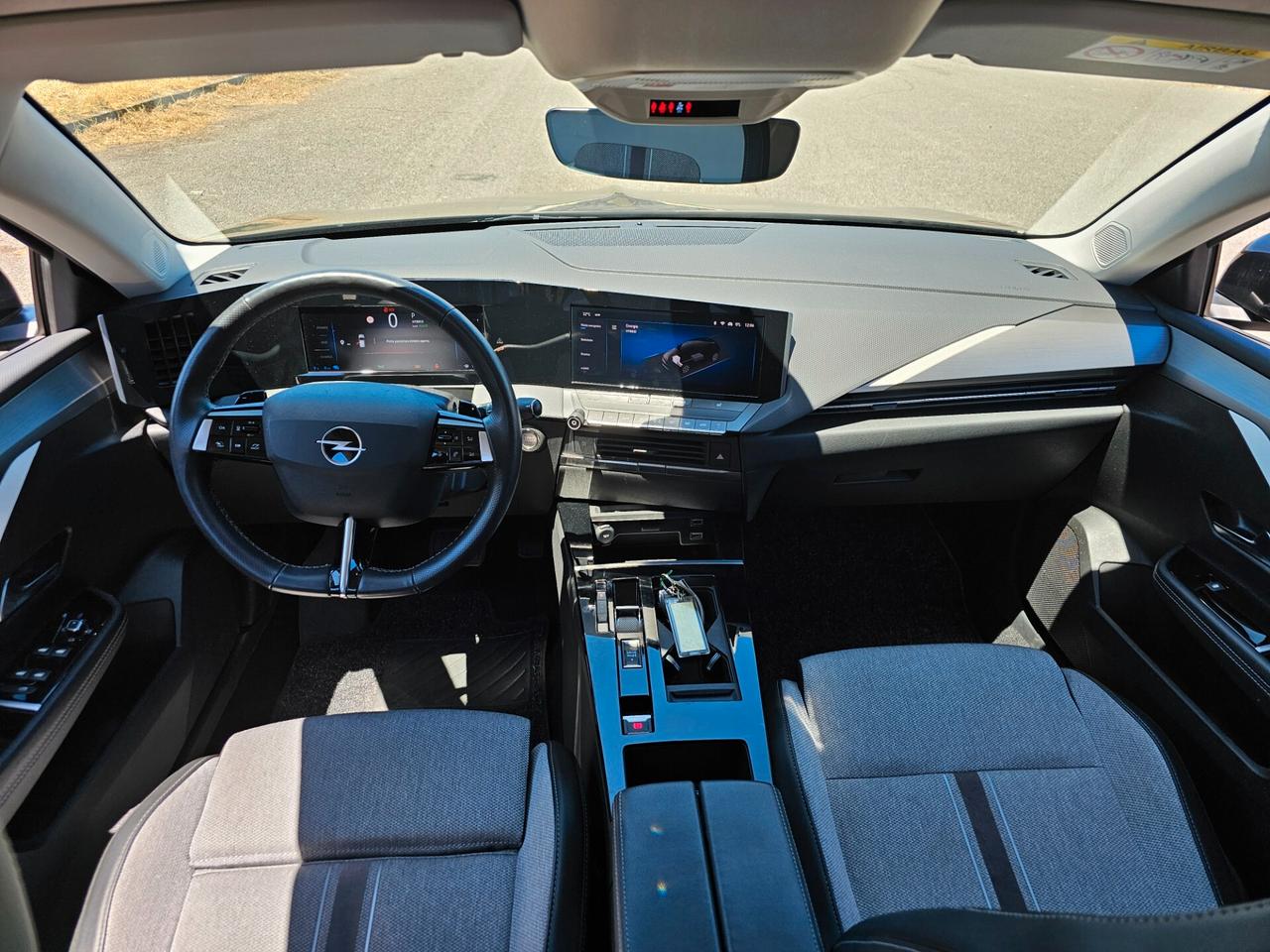 Opel Astra 1.6 Plug-in Hybrid 180 CV AT8 Business Elegance