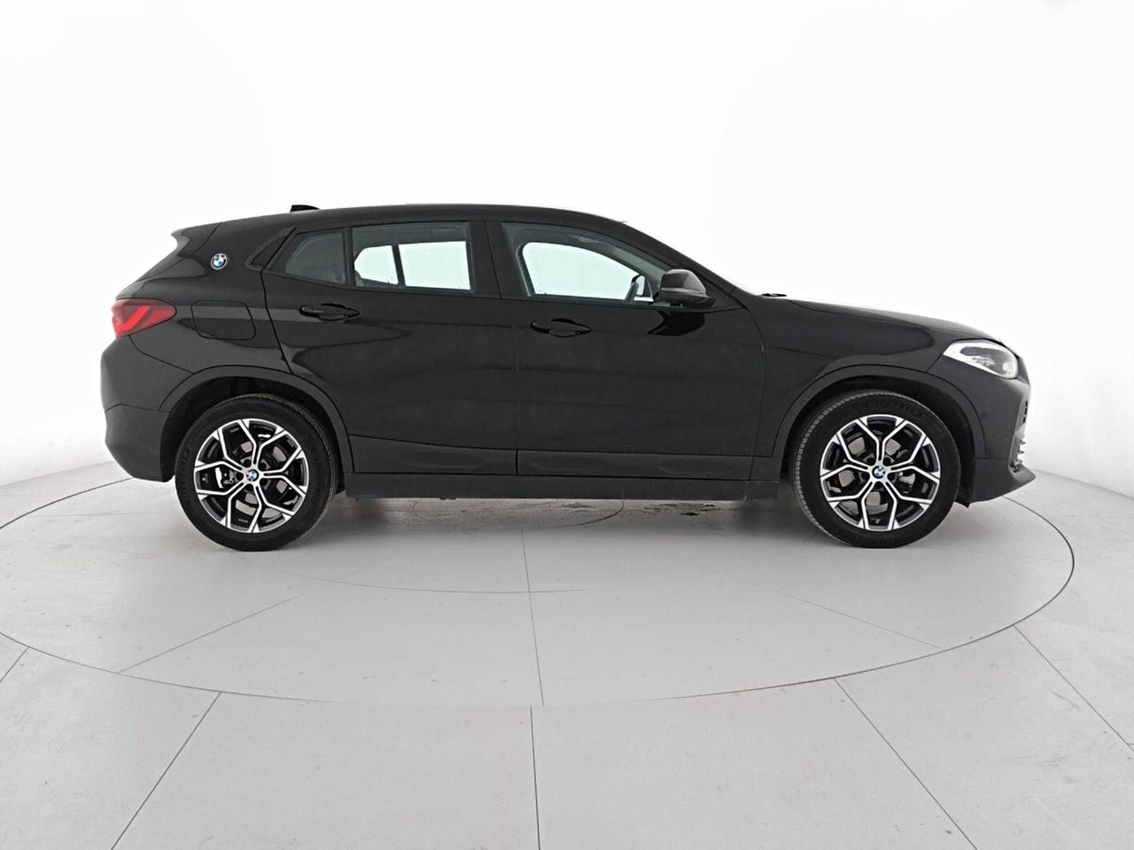 BMW X2 sDrive18i Advantage 136cv