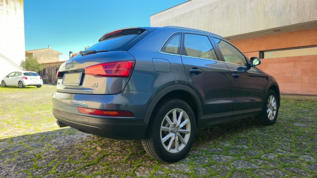 AUDI Q3 QUATTRO BUSINESS 2.0 TDI