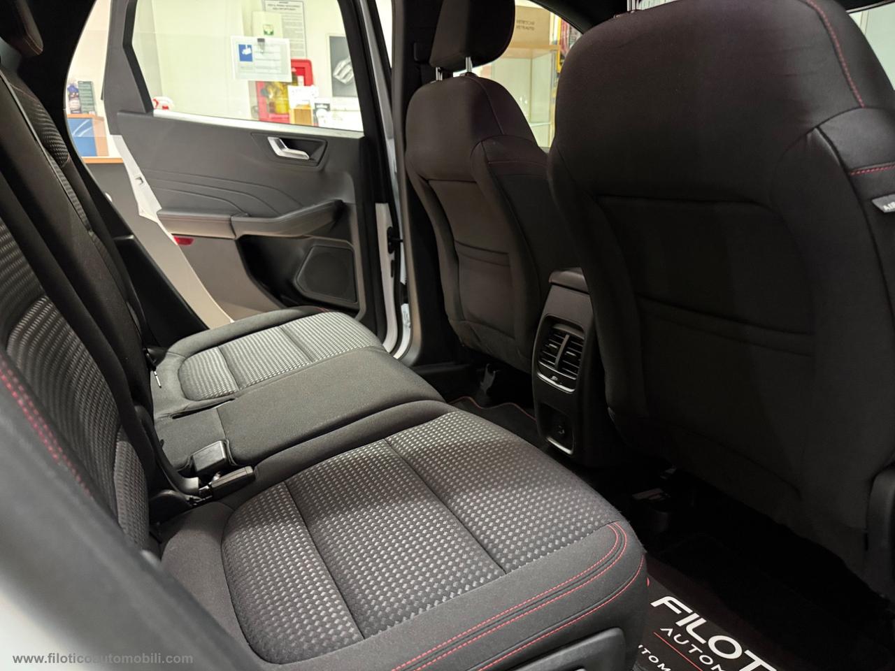 FORD Kuga 1.5 EcoBlue 120 CV aut. AUTOCARRO ST-Line 2WD DIESEL AUTOCARRO N1 DETRAIBILE