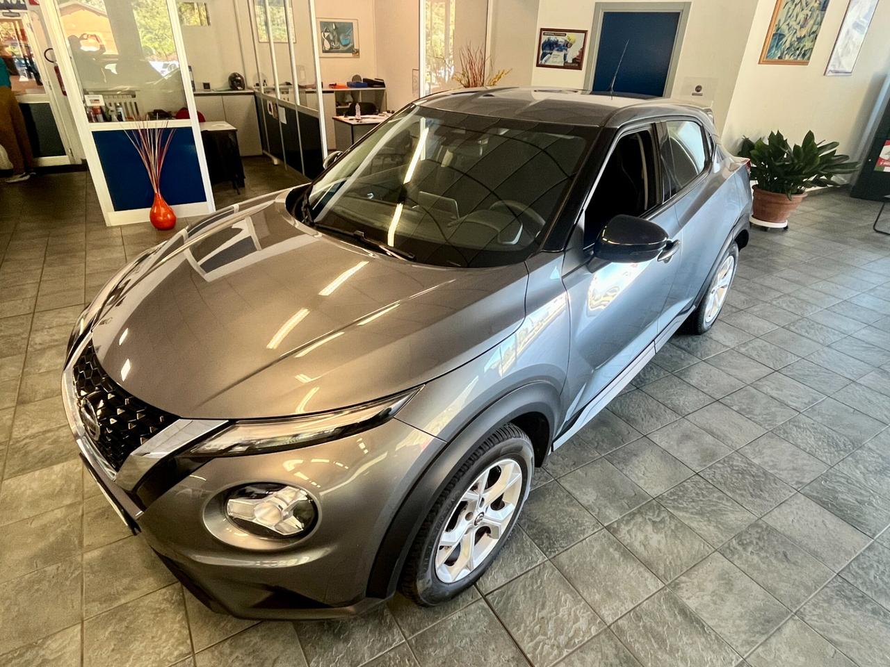 Nissan Juke 1.0 DIG-T 114 CV CAMBIO AUTOMATICO Business