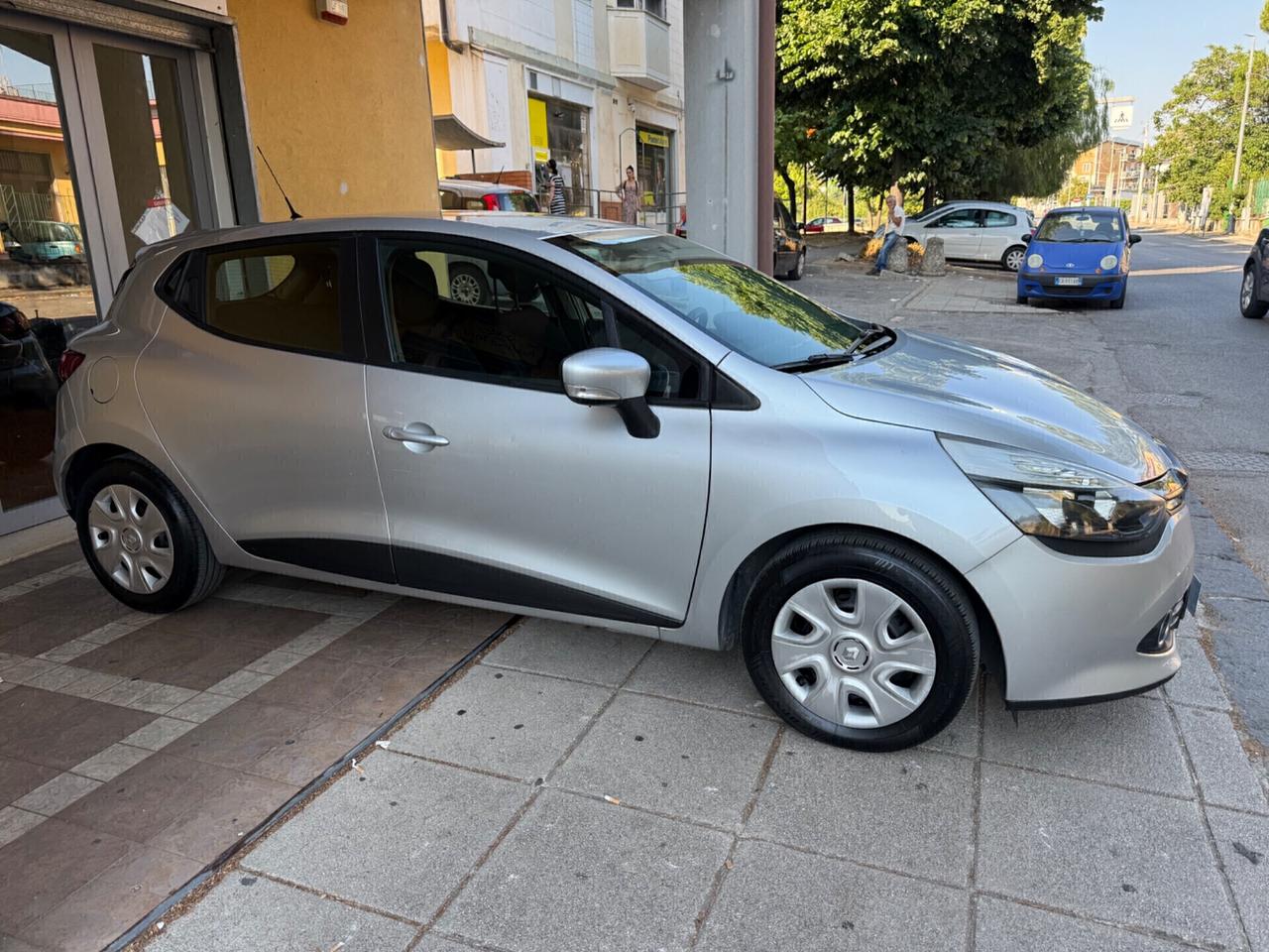 Renault Clio 2014 - 1.5 dCi 8V 75CV 5 porte Wave