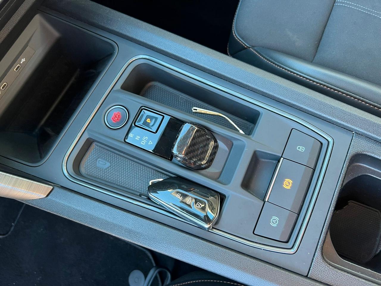 Cupra Leon 2.0 TSI 245 CV DSG VZ Carbon