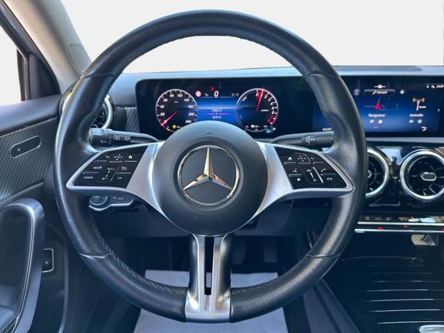 MERCEDES-BENZ A 250 E hybrid EQ Progressive Advance