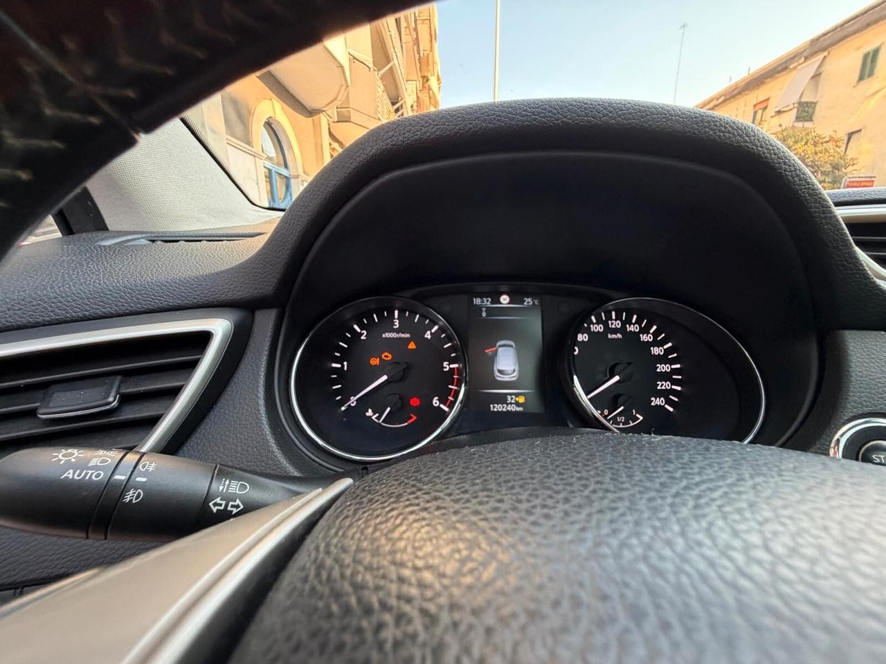 Nissan Qashqai 1.5 dCi Tekna