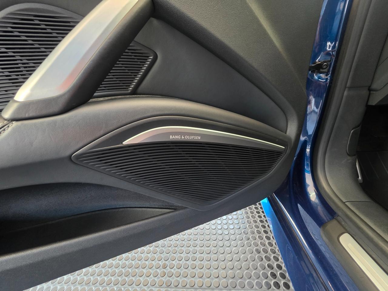 Audi TT Coupé 2.0TFSI quattro Stronic Sline