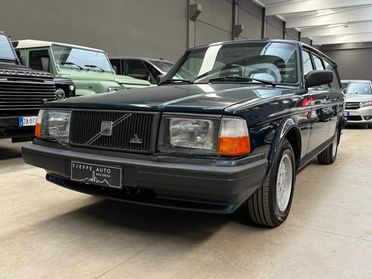 VOLVO 240 2.0 cat Station Wagon Polar
