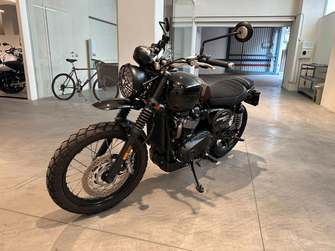 Triumph Scrambler 900 2024