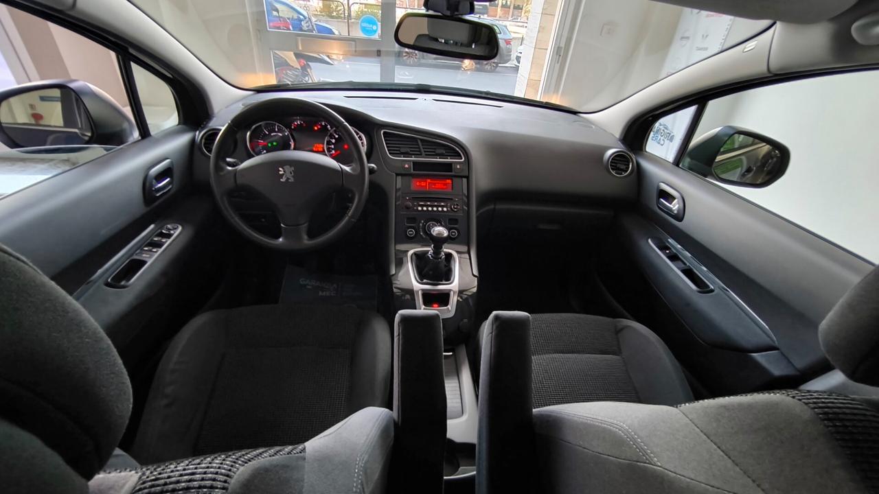 Peugeot 5008 1.6 HDi 112CV Active Mix
