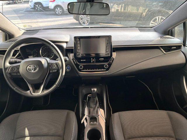 TOYOTA Corolla 1.8 Hybrid Business