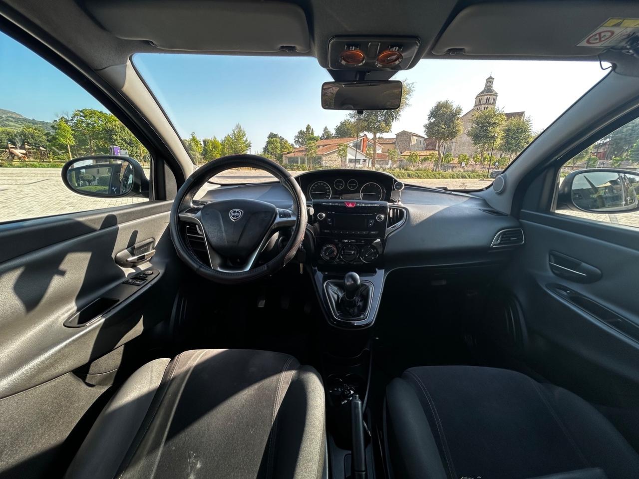 Lancia Ypsilon 1.3 MJT 16V 95 CV 5 porte S&S Elle