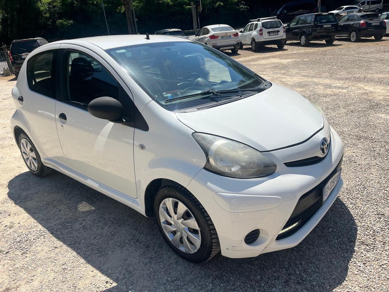 Toyota Aygo 1.0 12V VVT-i 5 porte Lounge Connect
