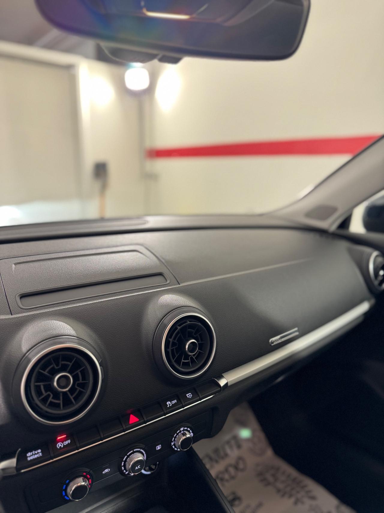 Audi A3 1.6 TDI 116 CV S tronic Sport