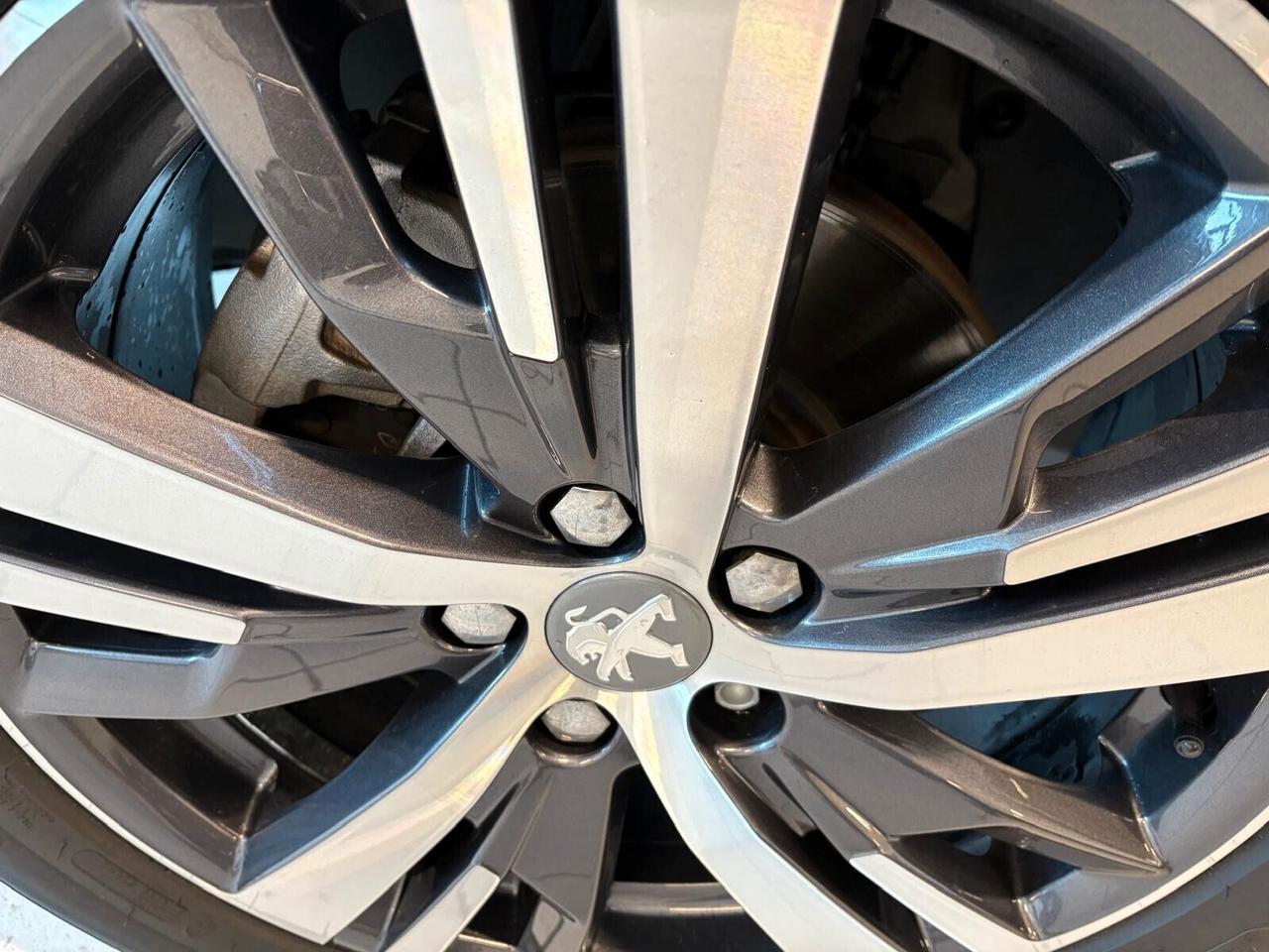 Peugeot 3008 ALLURE PACK BlueHDi 130 6mt SPOTICAR