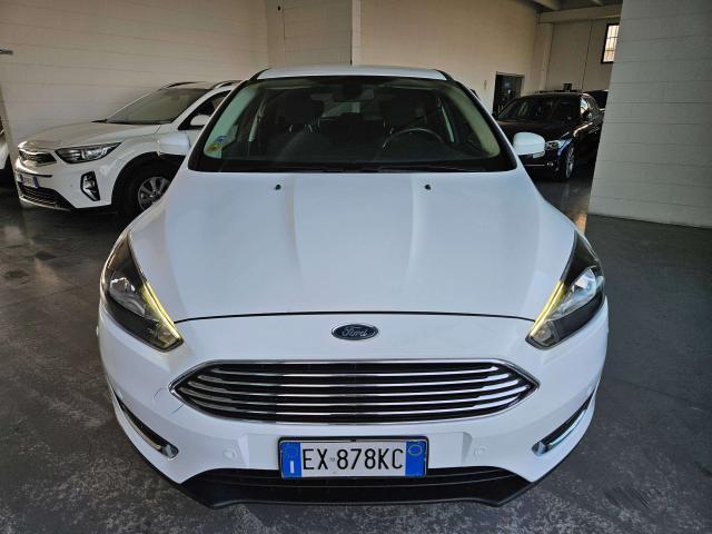 Ford Focus 2015 5p 1.5 tdci Plus s E6 neopatentati