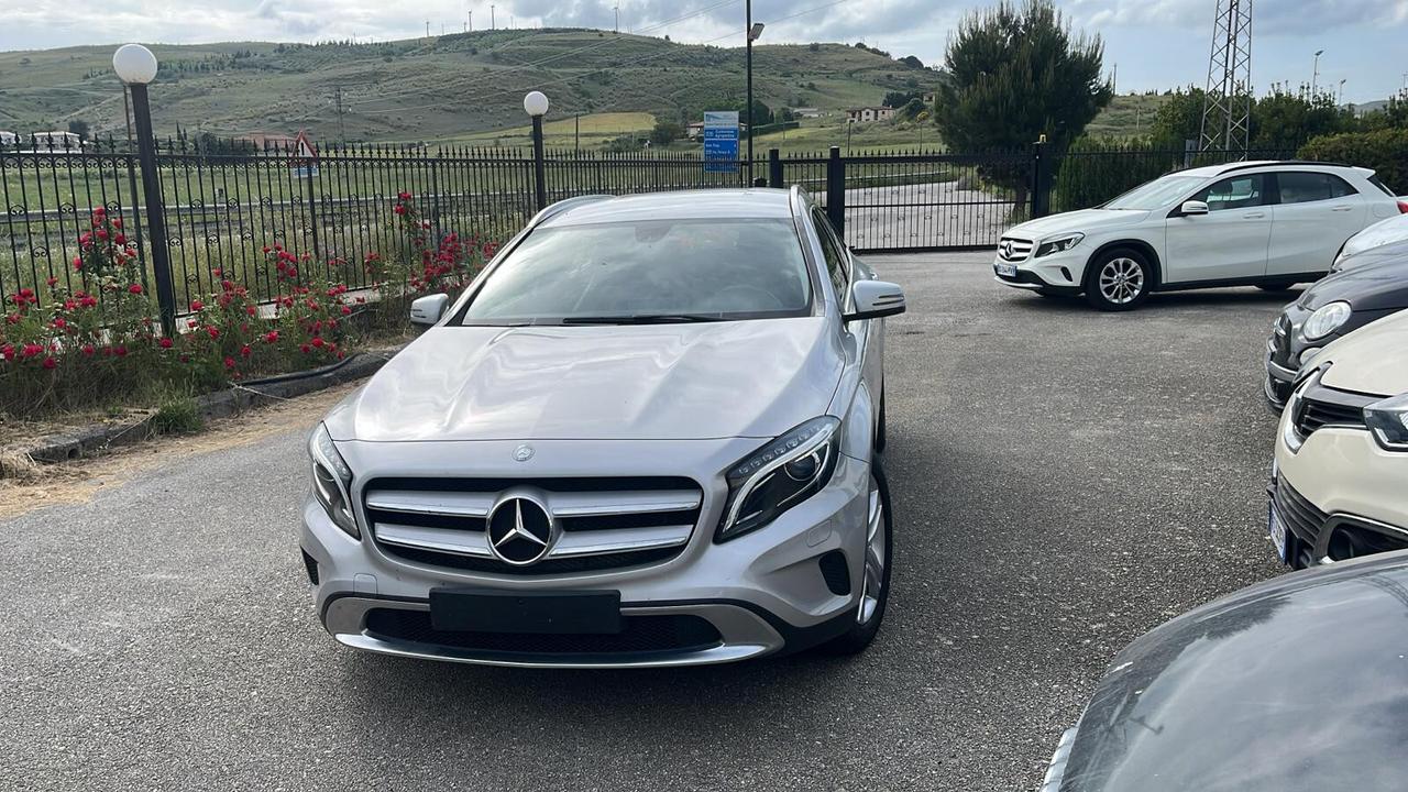 Mercedes-benz GLA 200 MERCEDES BENZ GLA 200 D URBAN