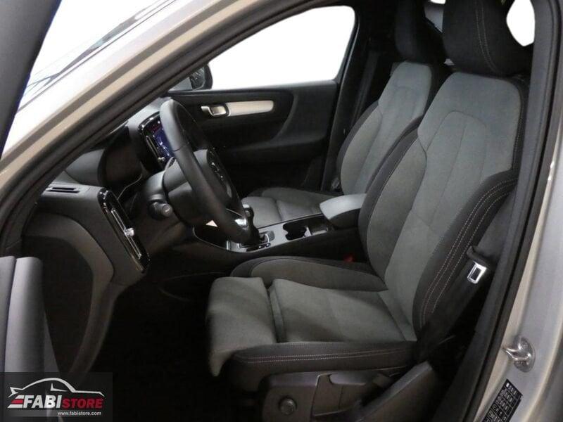 Volvo XC40 1.5 T2 129Cv Momentum - LED, Navi, Cockpit, Traino