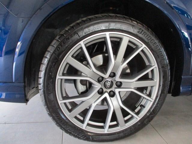 Audi Q3 SUV (35) Blackline 2.0 TDI 150CV S-Tronic