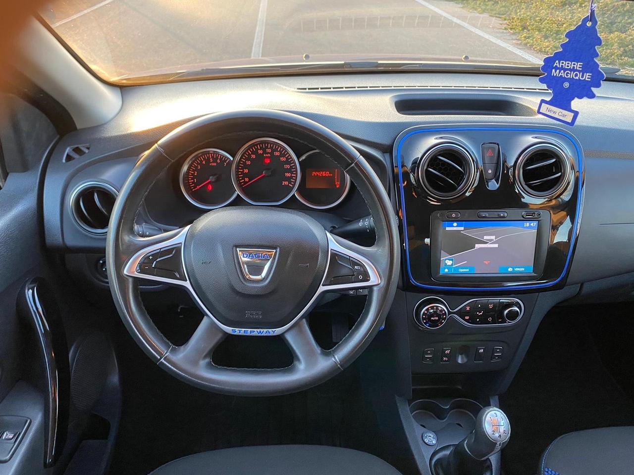 Dacia Sandero Stepway 1.0 TCe 100CV ECO-G 15th Anniversary