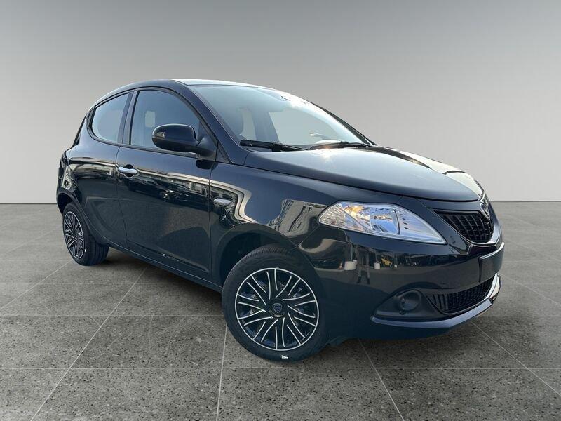 Lancia Ypsilon 1.0 FireFly 5 porte S&S Hybrid Oro