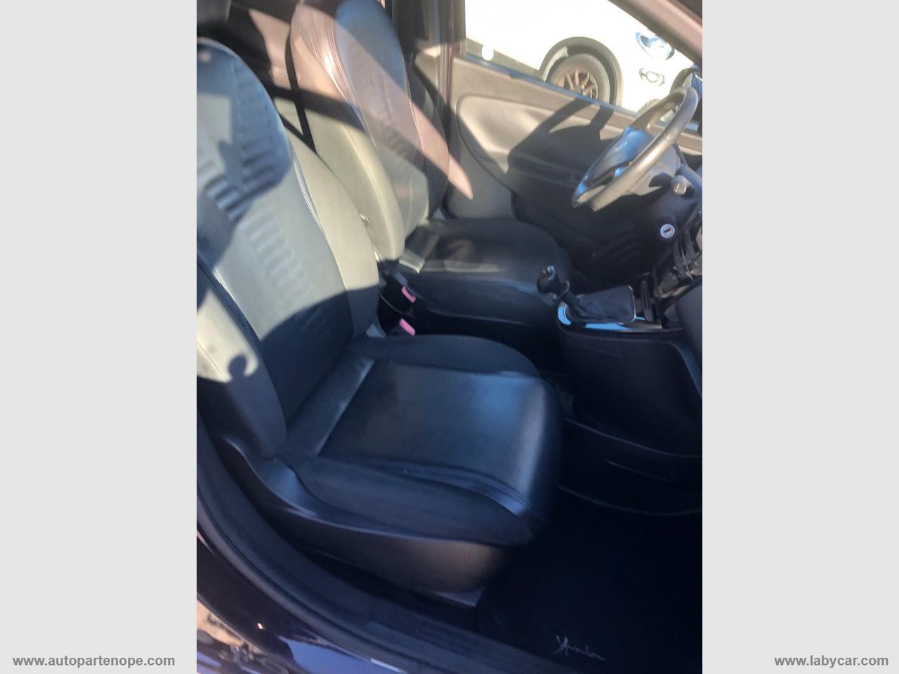 LANCIA Ypsilon 1.2 69 CV Platino