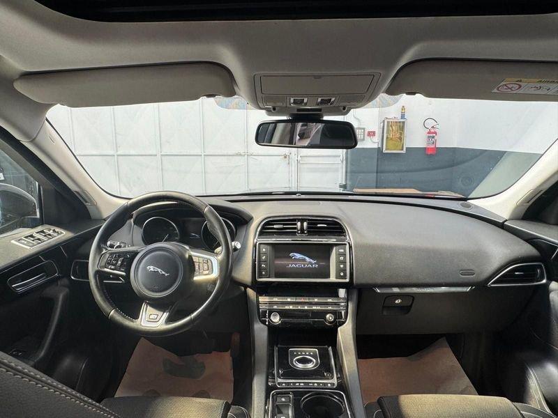 Jaguar F-Pace F-Pace 2.0d Portfolio awd 180cv auto