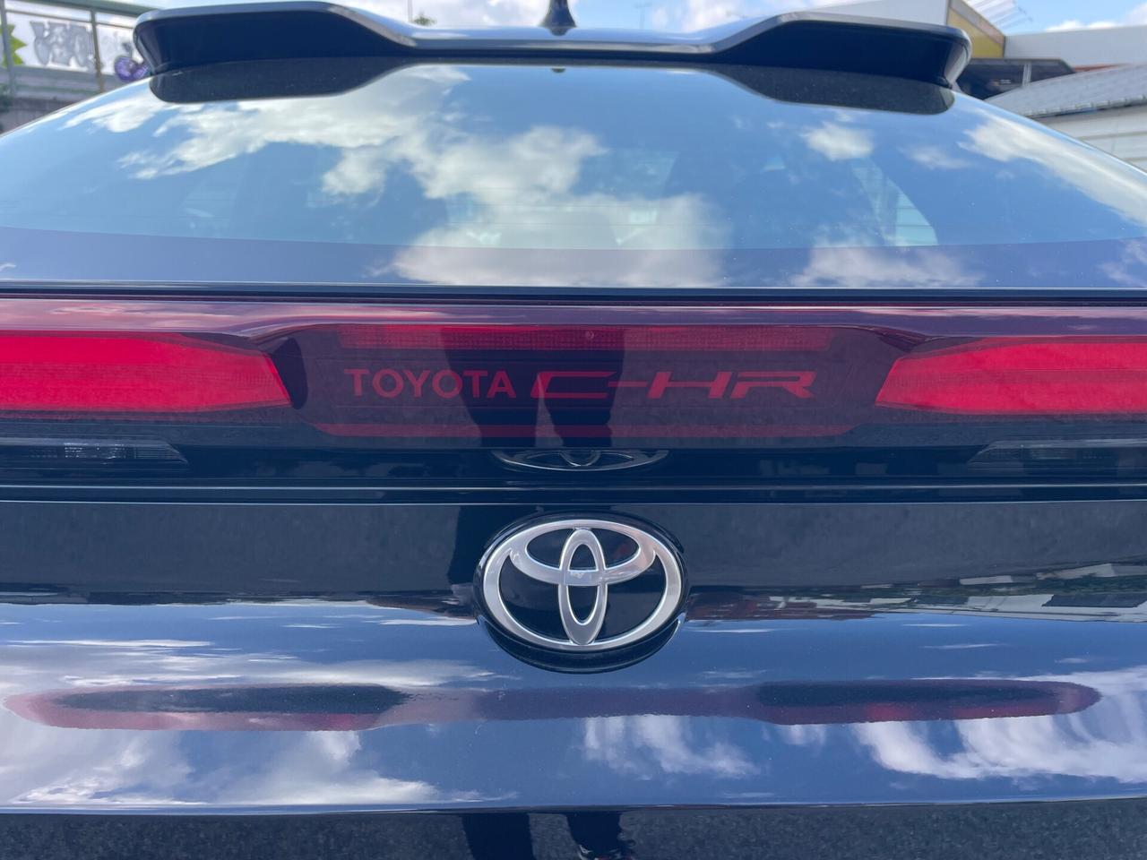 Toyota C-HR 1.8 HV SOLO 12 MILA KM !!