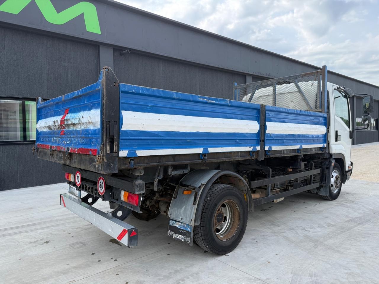 ISUZU F11.210 ribaltabile trilaterale Euro4