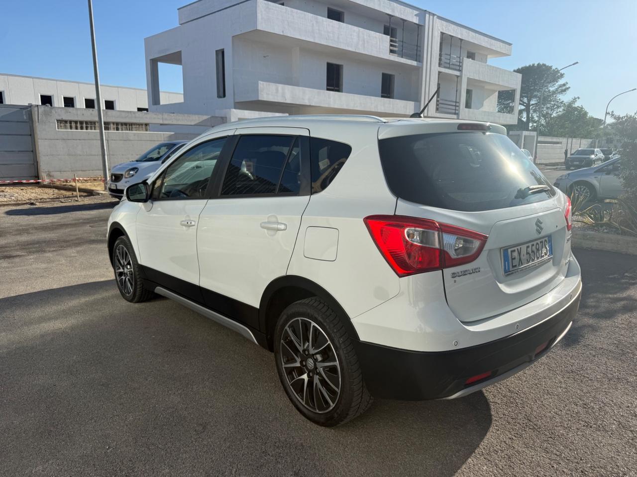 Suzuki S-Cross 1.6 DDiS 4WD All Grip Top