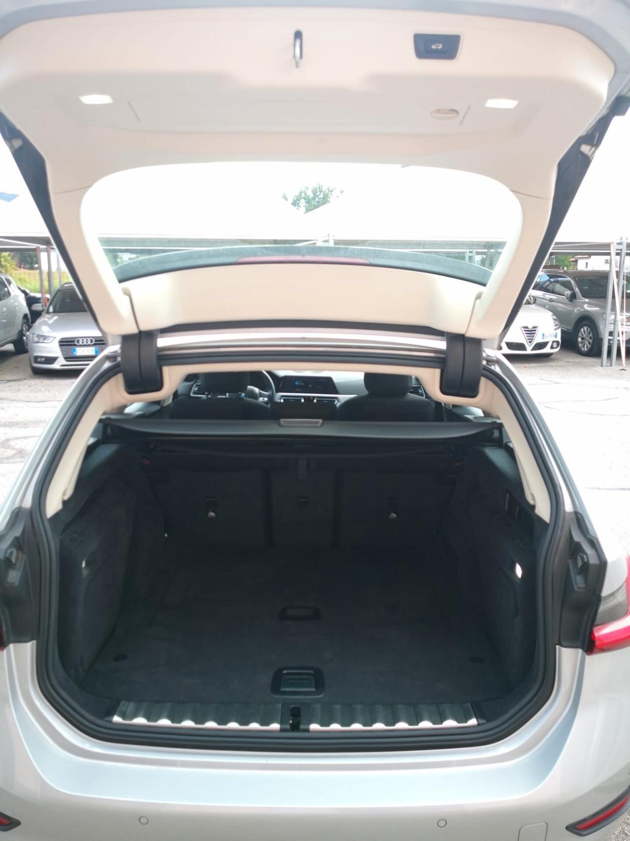 Bmw 320d MHEV Touring ***CAR PLAY***NAVI***BAGAGLIAIO ELETTRICO***