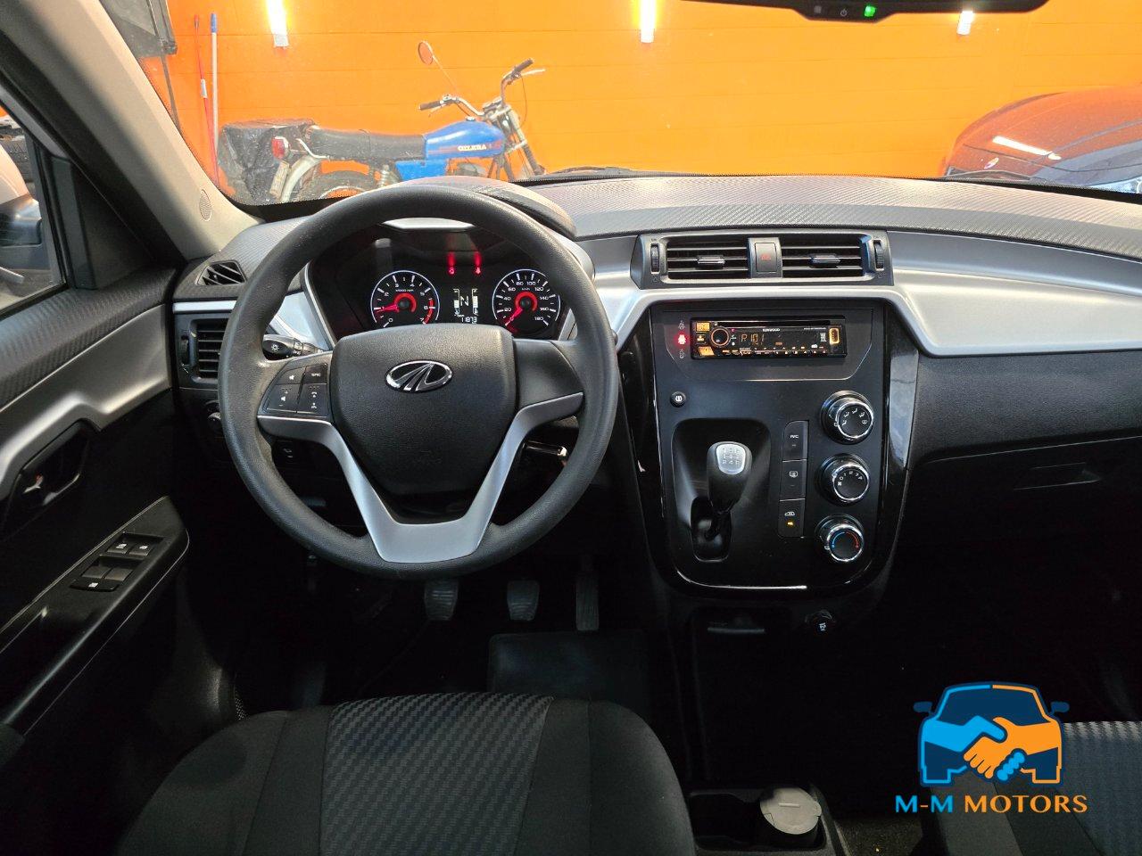 Mahindra KUV100 1.2 K6+