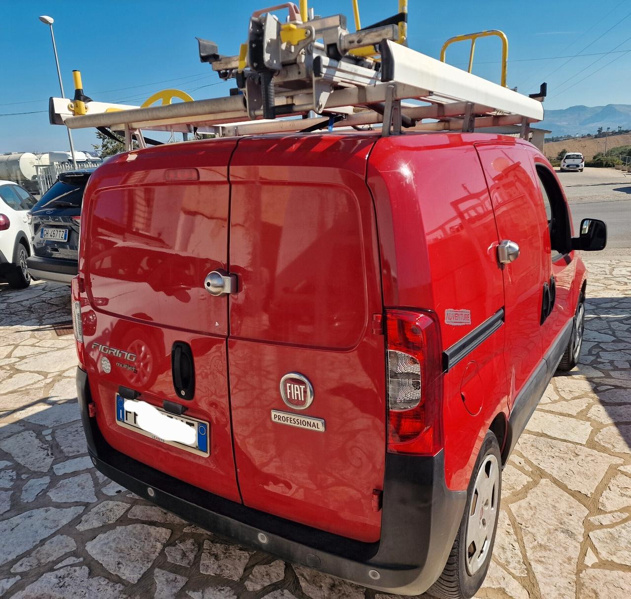 Fiat Fiorino 1.3 MJT 95CV Adventure Euro 6B 2017