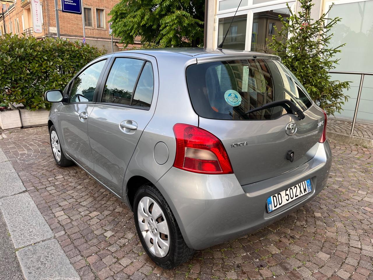 Toyota Yaris 1.4 D-4D 5 porte Sol