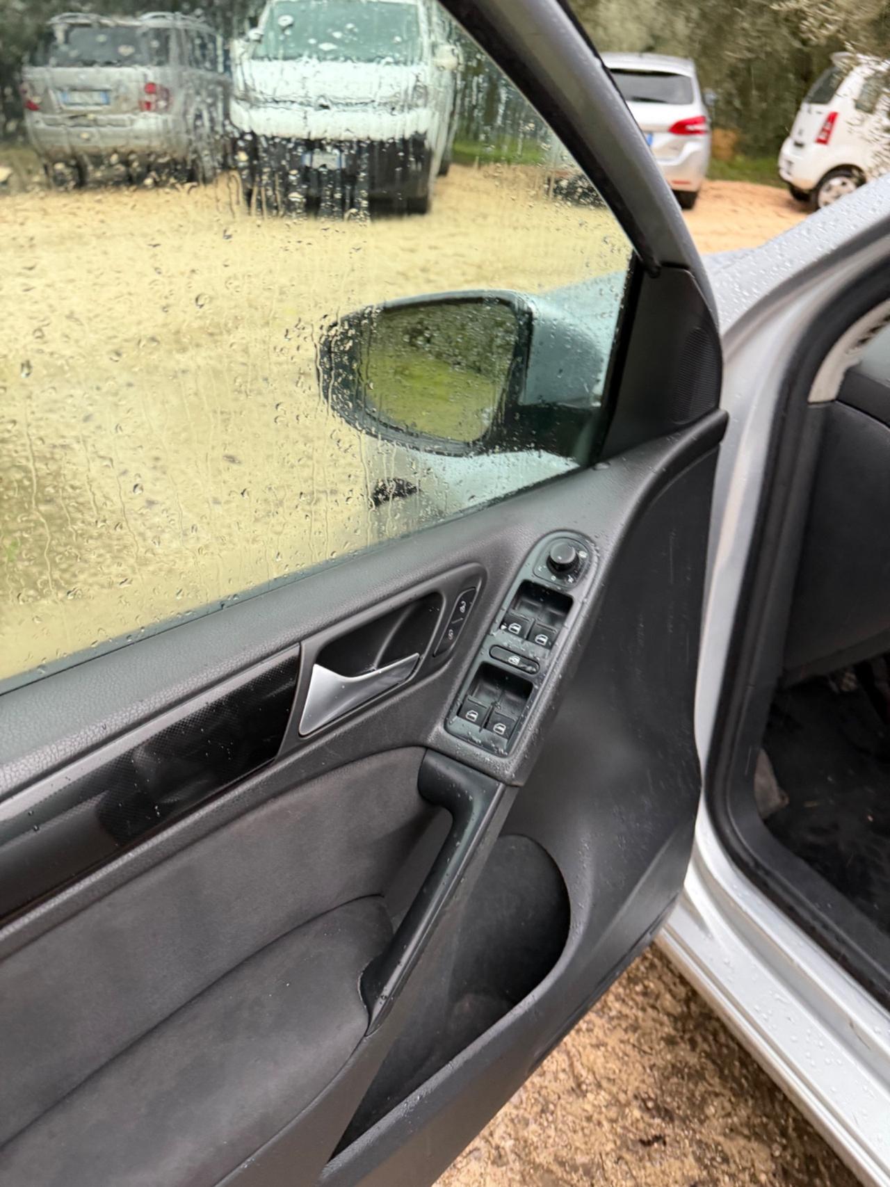 Volkswagen Golf 2.0 TDI 140CV DPF 5p. Comfortline