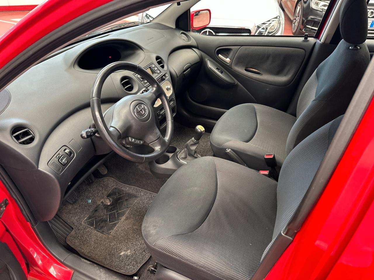 Toyota Yaris 1.0i 16V 5 porte Sol 2003