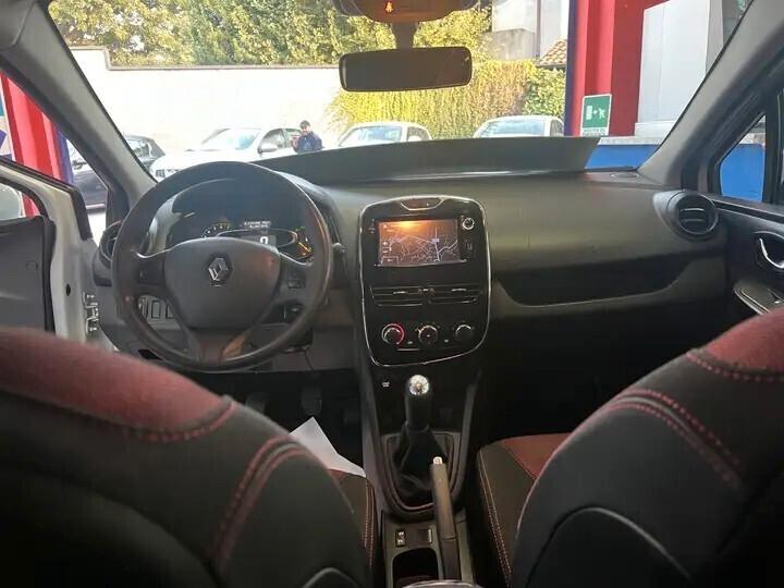 RENAULT CLIO "COSTUME NATIONAL" 1.2 BENZINA - NEOPATENTATI - UNICO PROPRIETARIO - GARANZIA