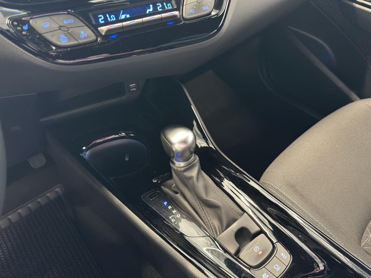 Toyota C-HR 2.0h Trend e-cvt