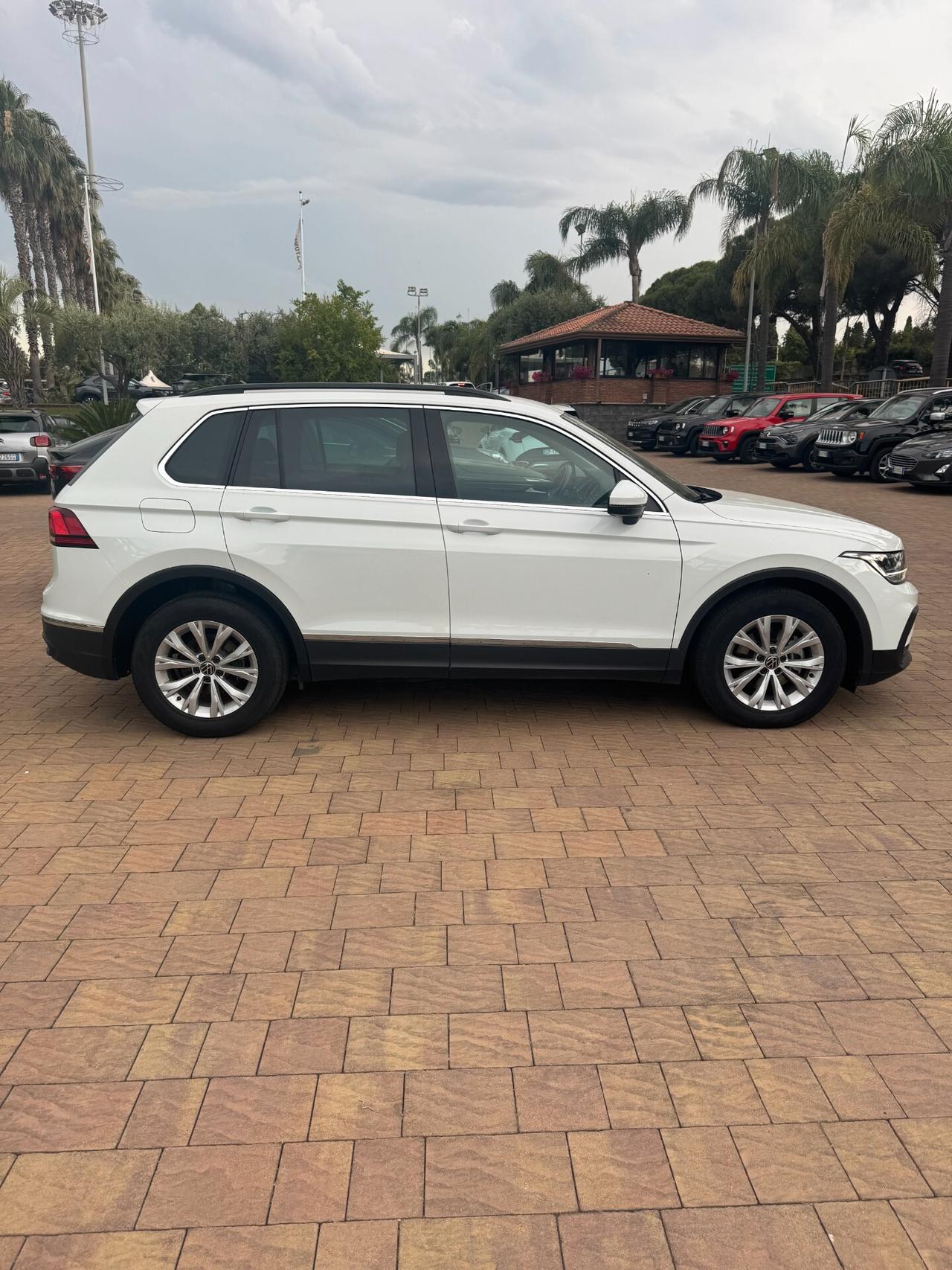 Volkswagen Tiguan 2.0 TDI 150 CV SCR DSG Elegance