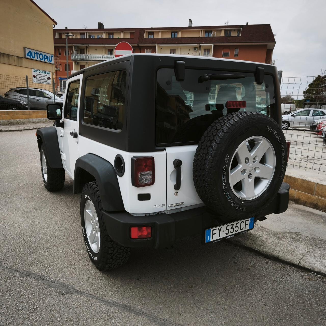 Jeep Wrangler 2.8 Sport CRD DPF