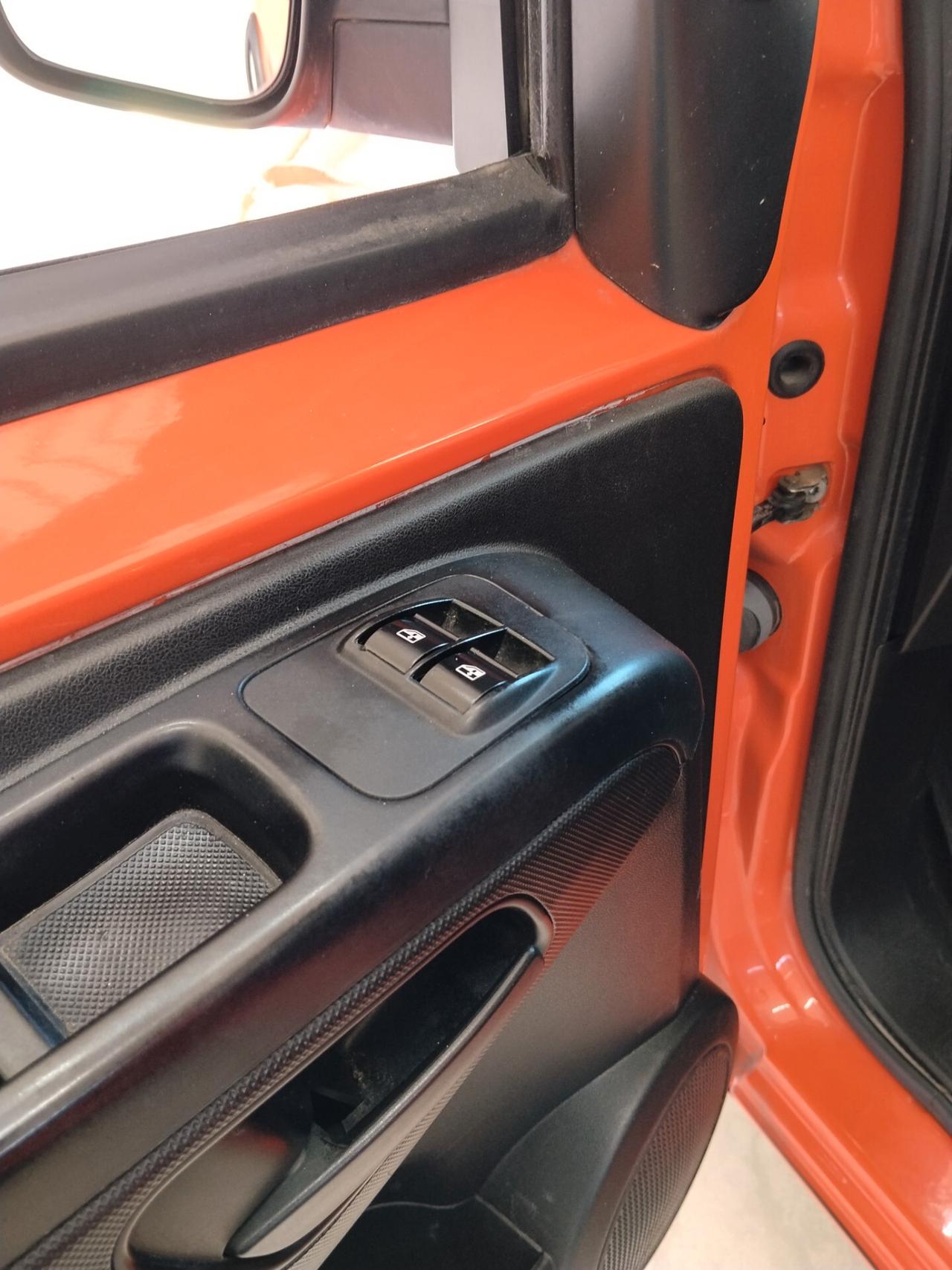 Fiat Qubo 1.4 bnz/ metano 2014 CON GARANZIA