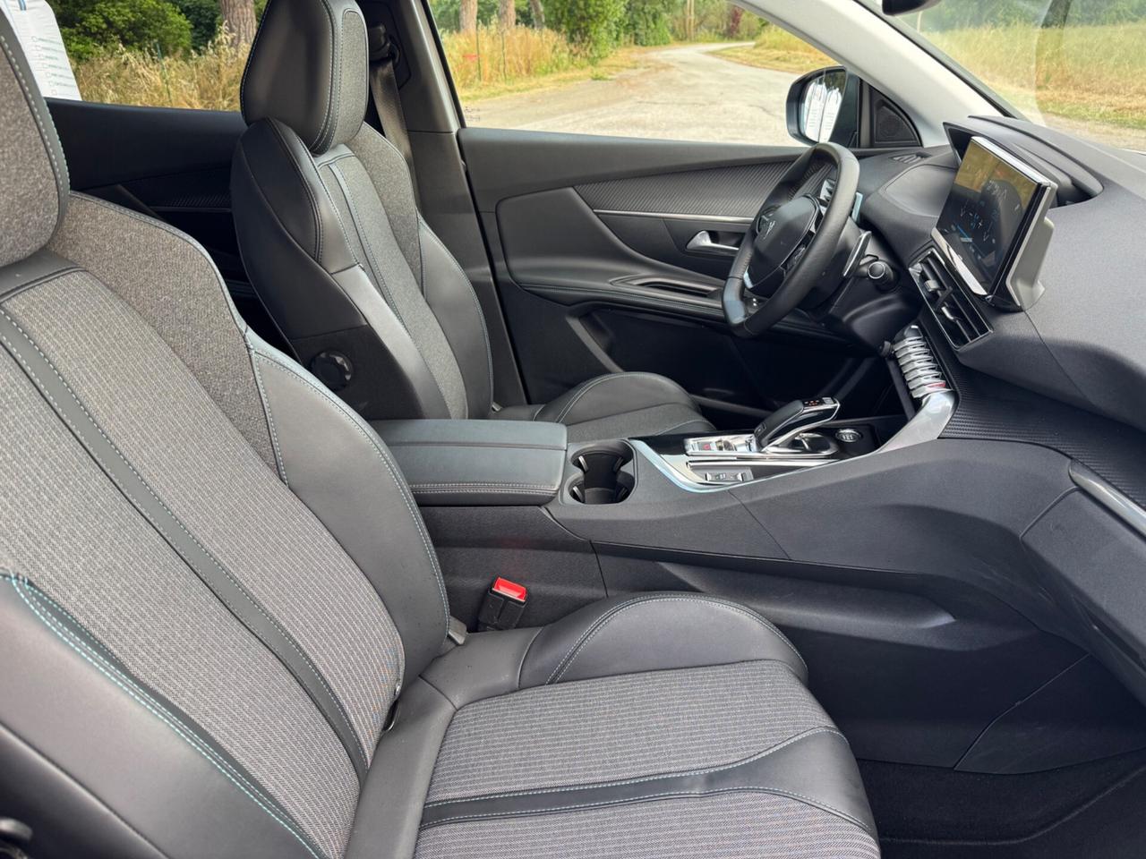 Peugeot 3008 BlueHDi 130 S&S EAT8 Allure Pack