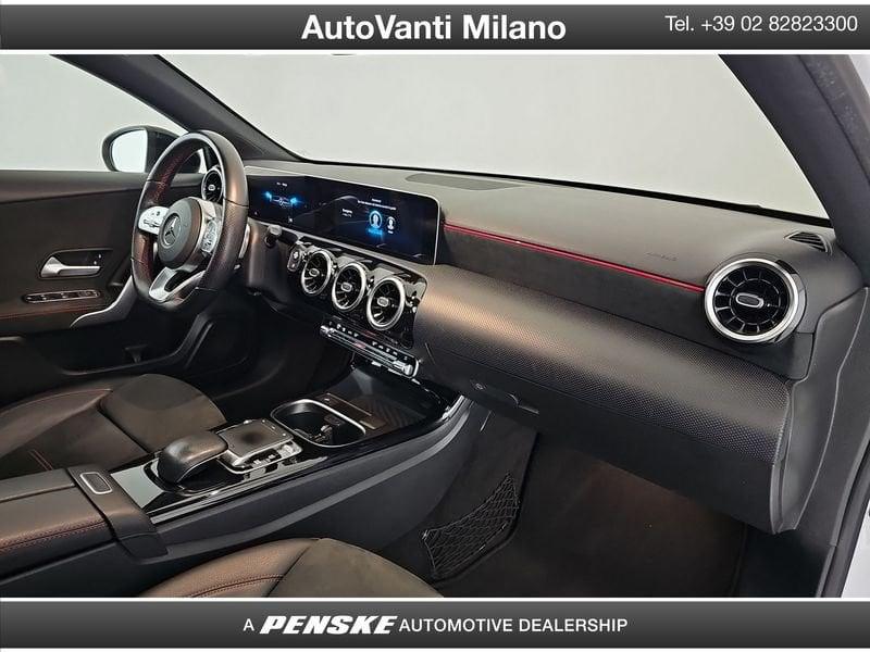 Mercedes-Benz Classe A Berlina 180 Premium