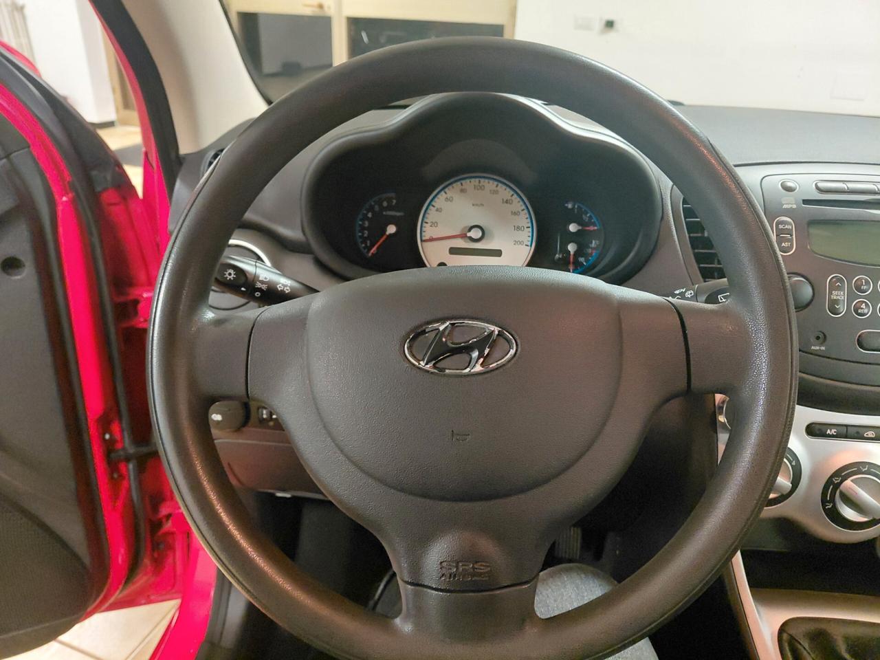 HYUNDAI I10 ANNO 2010 BZ 1.1 ADATTA NEOPATENTATI KM 58 MILA