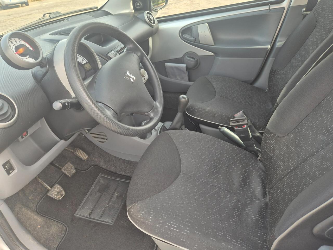 Peugeot 107 1.0 68CV 5p. 2011