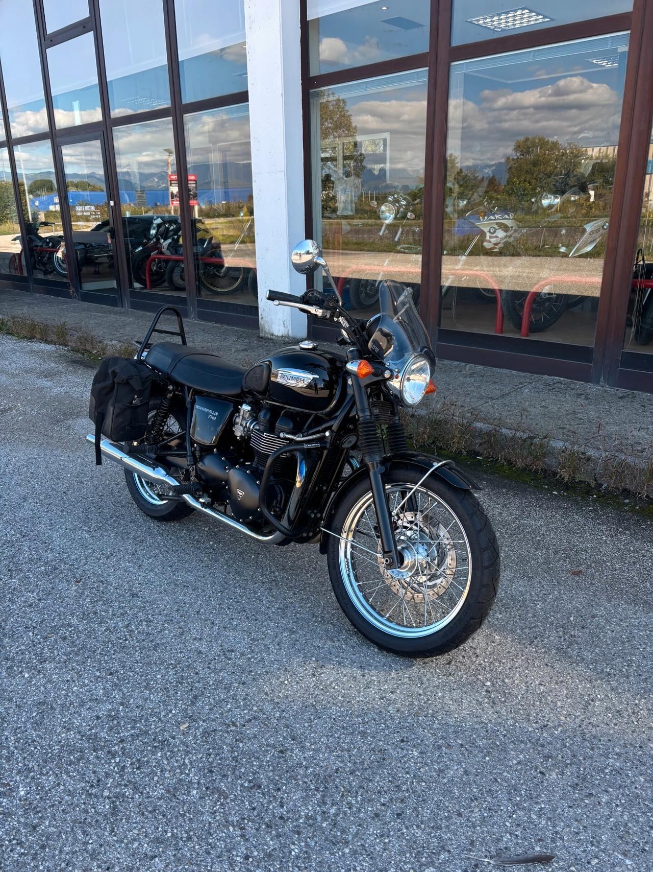 Triumph Bonneville T100